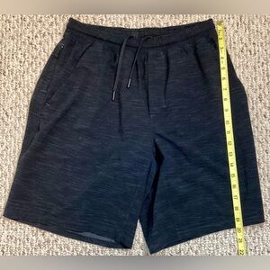 Lululemon Men's Athleisure Pace Breaker Drawstring Workout Shorts Deep Coal MED